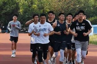 10米气手枪团体赛-中国队拿到银牌 印度夺冠